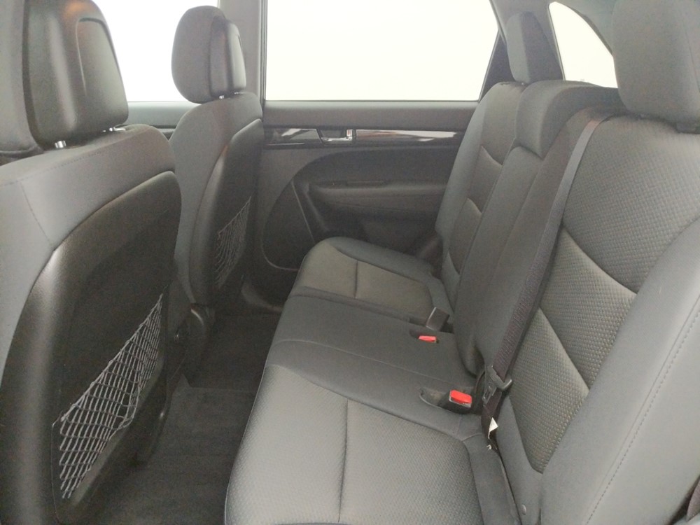 2013 Kia Sorento - Driver Rear Seat