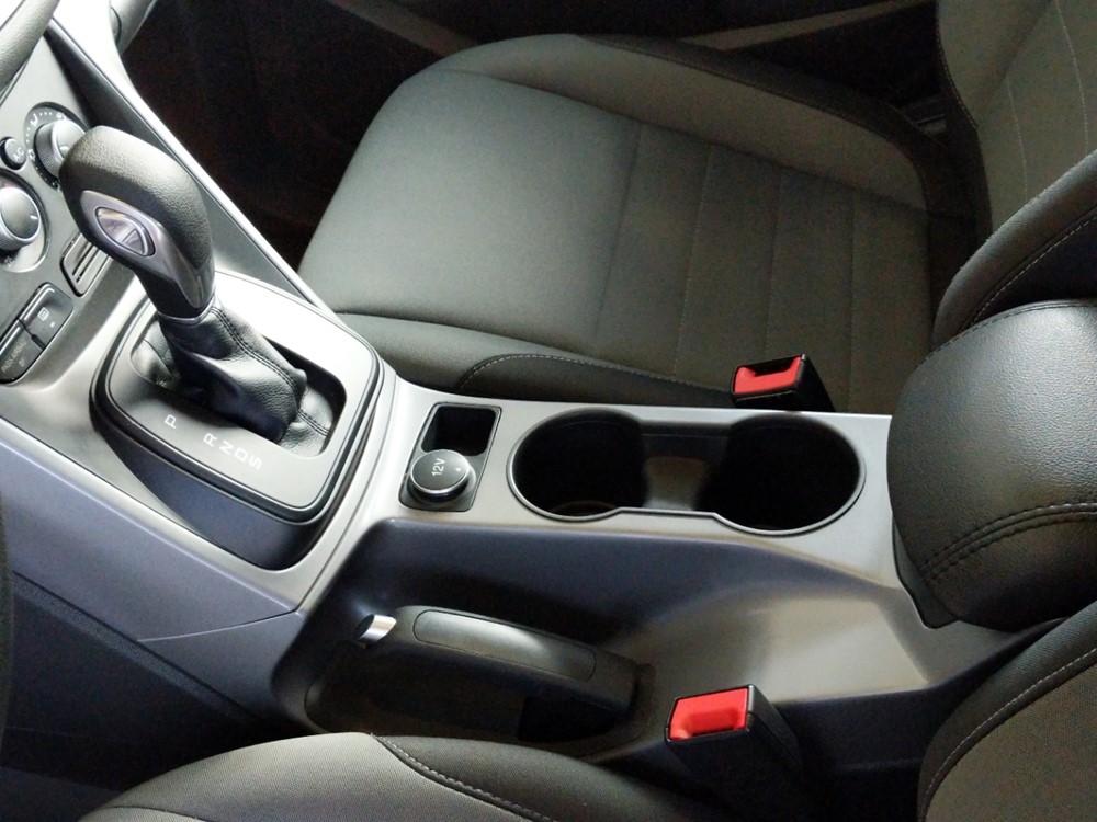 2016 Ford Escape - Center Console/Cup Holders