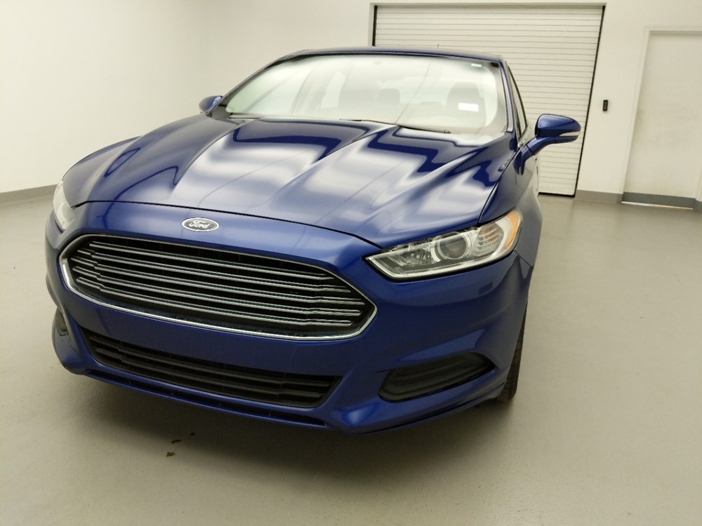 2016 Ford Fusion - Driver Front Hood