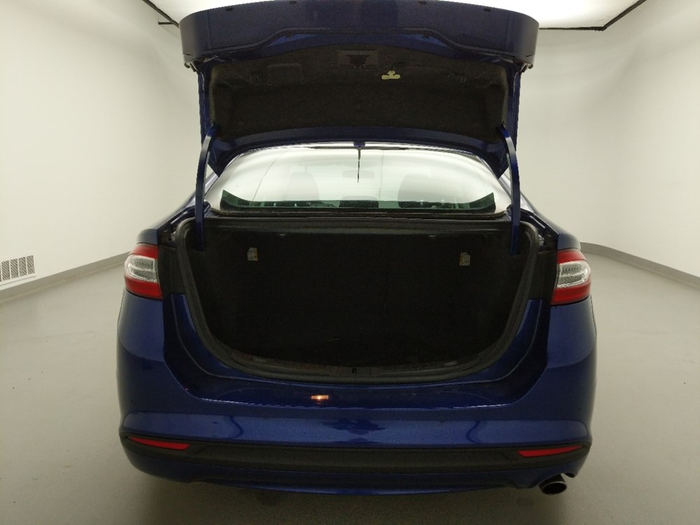 2016 Ford Fusion - Trunk
