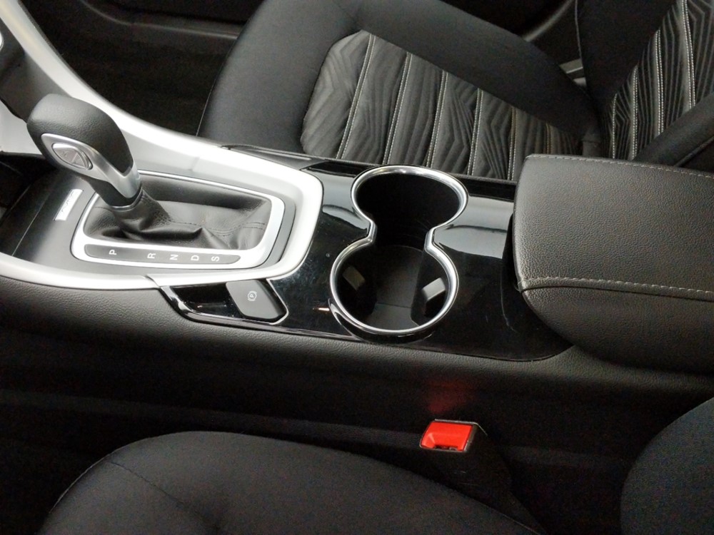 2016 Ford Fusion - Center Console/Cup Holders
