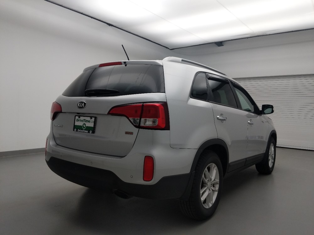 2015 Kia Sorento - Passenger Rear Bumper
