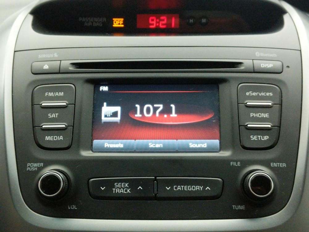 2015 Kia Sorento - Stereo Package