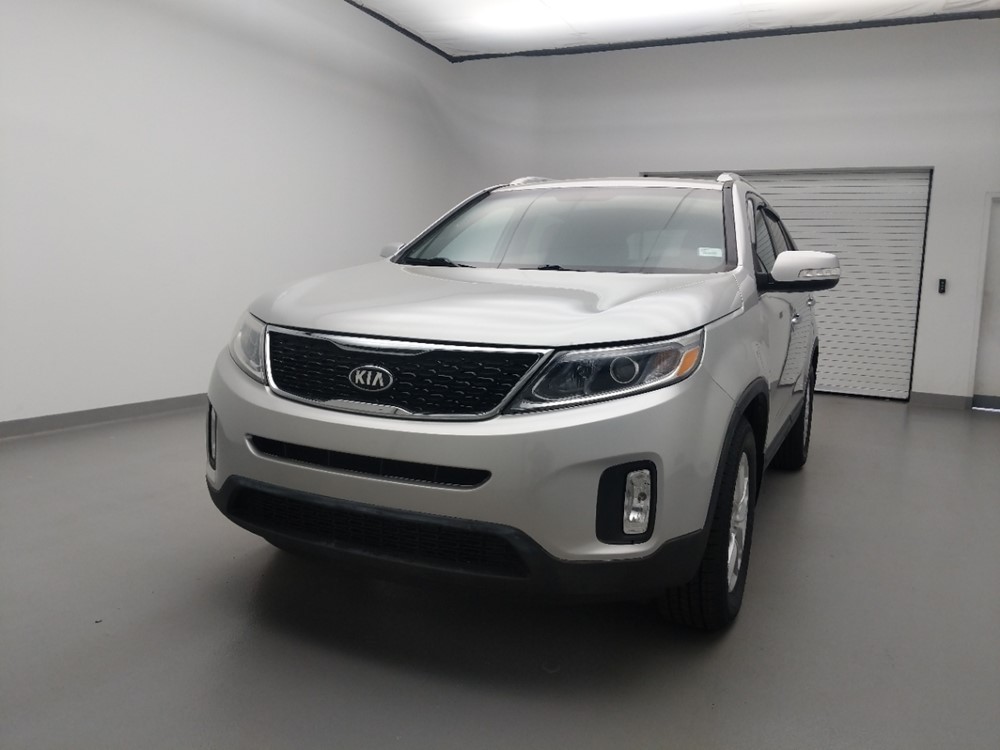 2015 Kia Sorento - Driver Front Hood