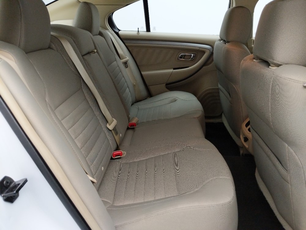 2015 Ford Taurus - Passenger Rear Seat