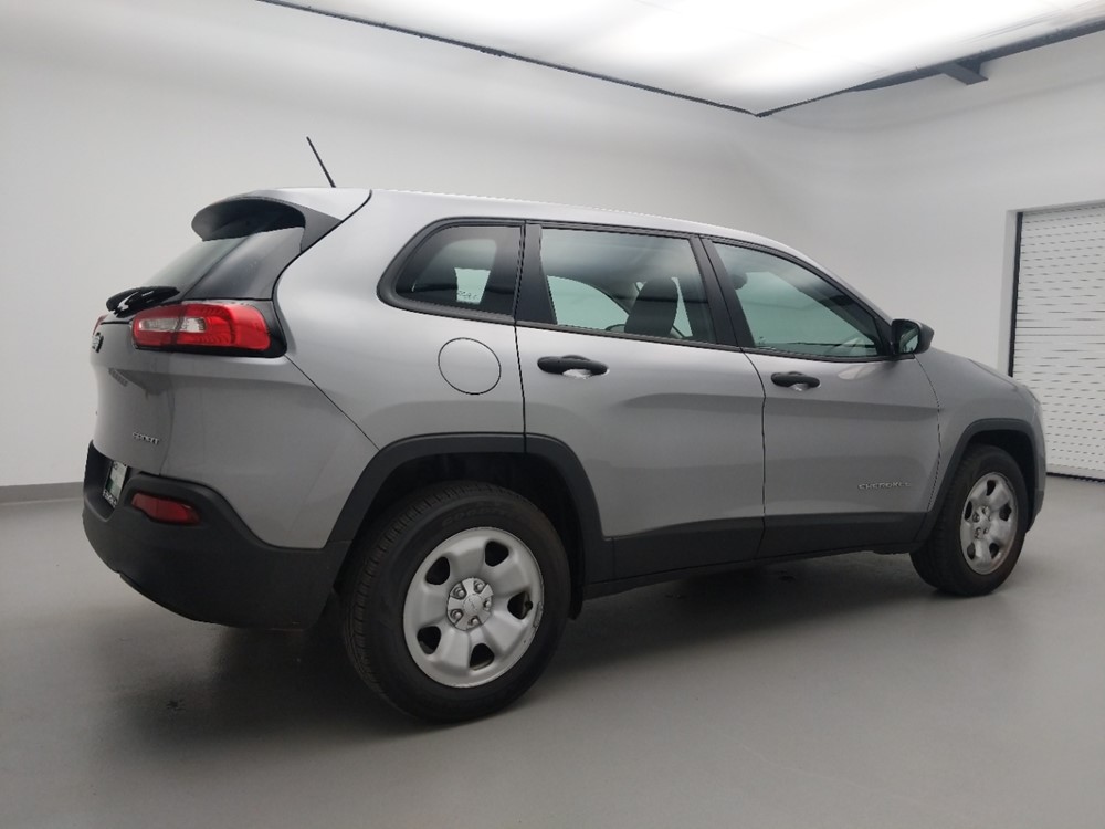 2016 Jeep Cherokee - Passenger Rear Side