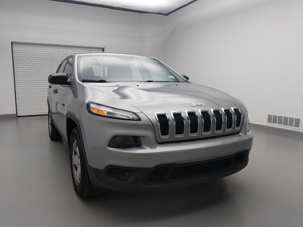 2016 Jeep Cherokee - Passenger Front Hood
