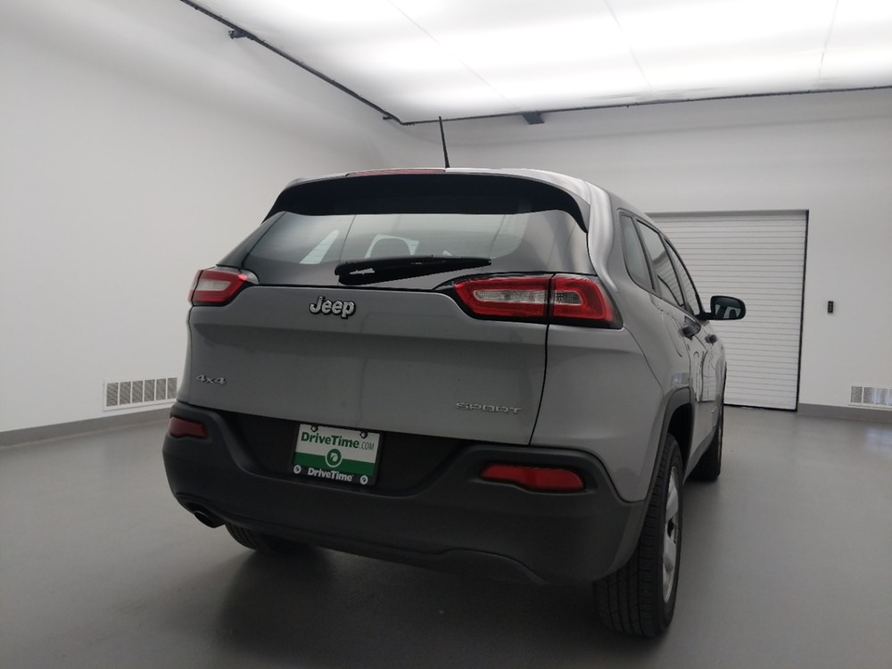 2016 Jeep Cherokee - Passenger Rear Trunk