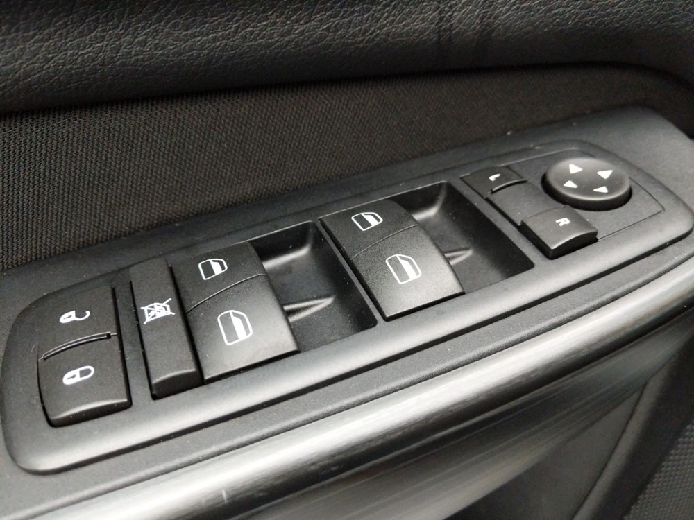 2016 Jeep Cherokee - Driver Power Windows/Lock Control