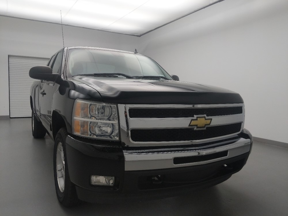 2011 Chevrolet Silverado 1500 - Passenger Front Hood