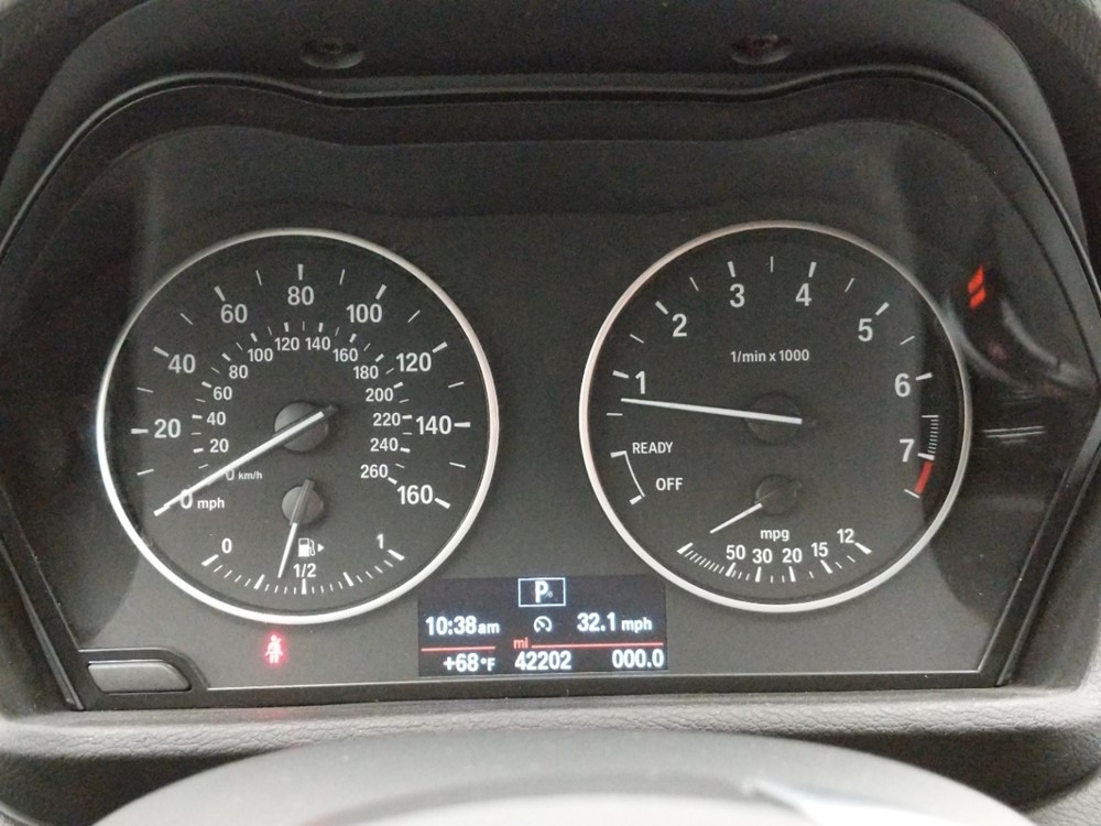2016 BMW X1 - Odometer Close Up