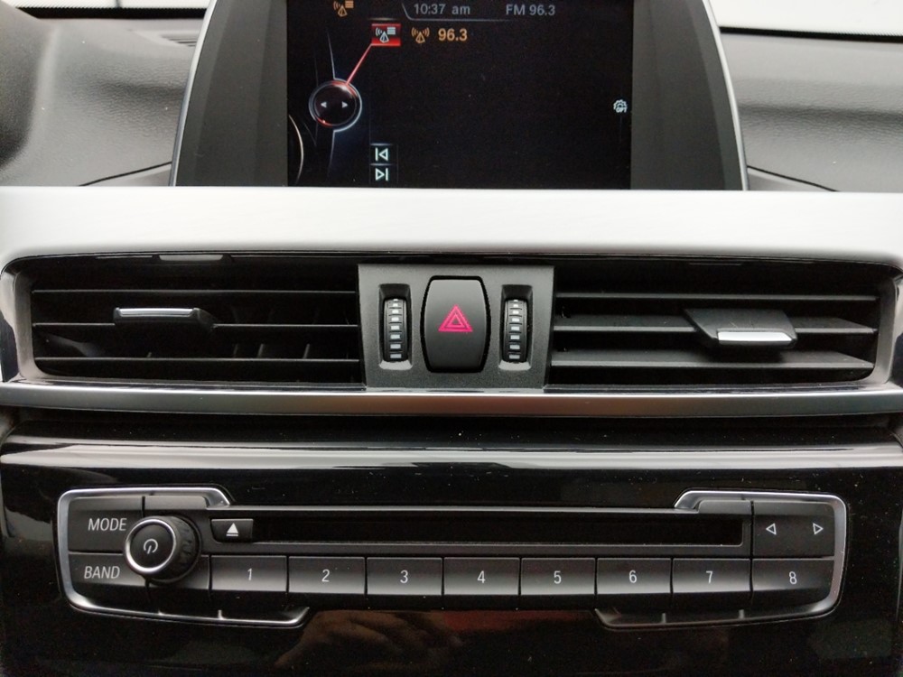 2016 BMW X1 - Stereo Package
