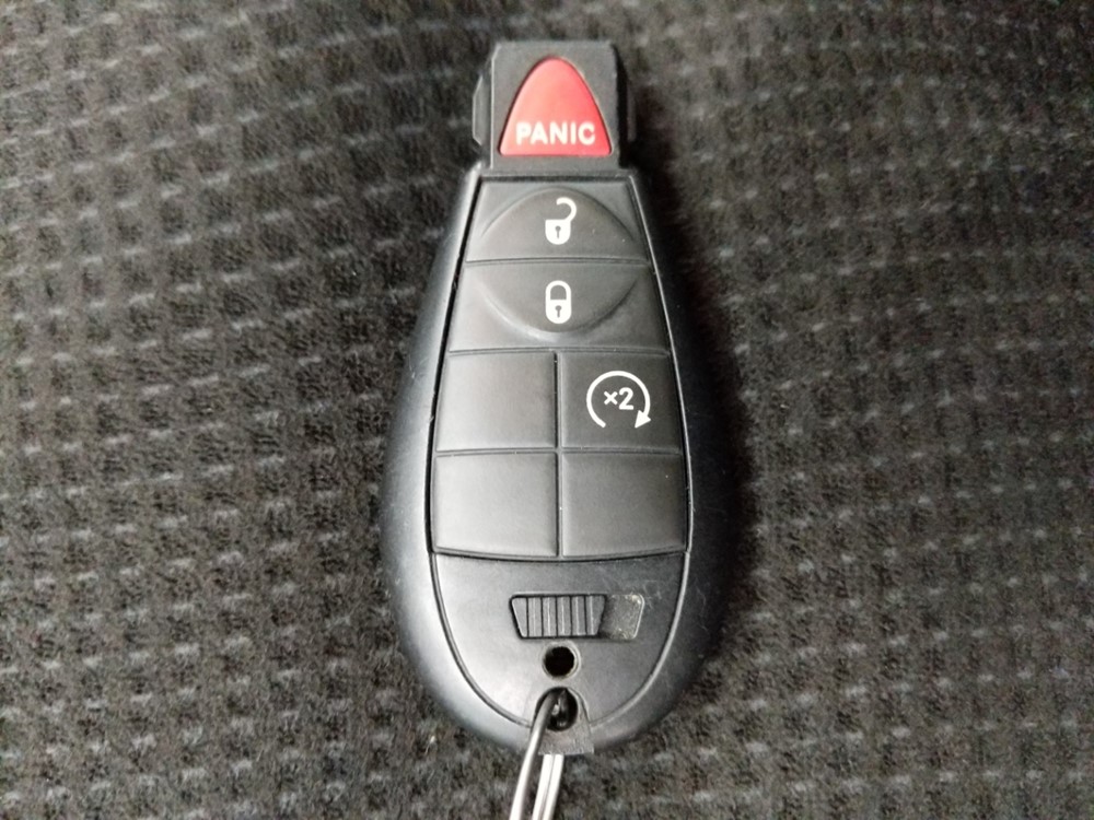 2018 Dodge Grand Caravan - Keys