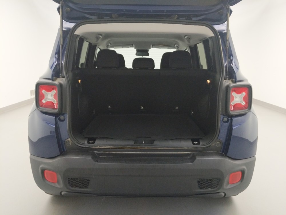 2017 Jeep Renegade - Trunk