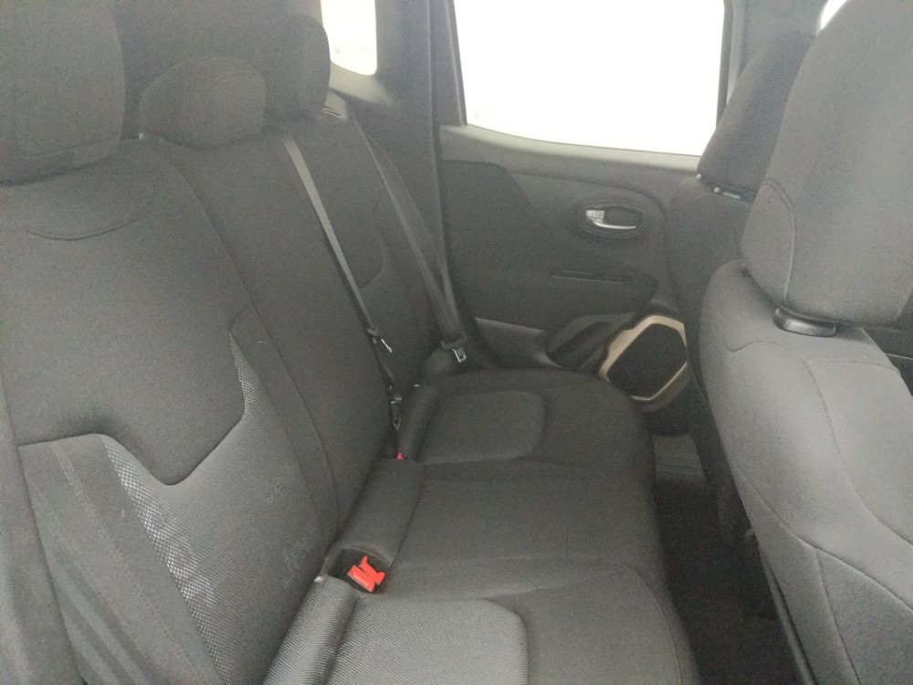 2017 Jeep Renegade - Passenger Rear Seat