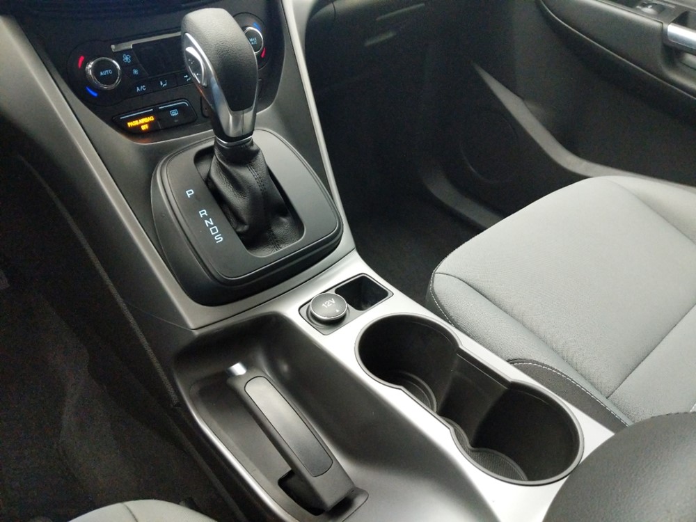 2016 Ford Escape - Center Console/Cup Holders