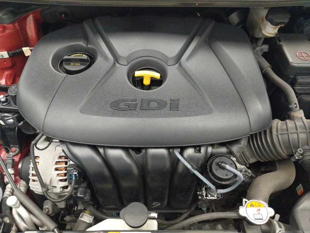 2017 Hyundai Elantra - Engine