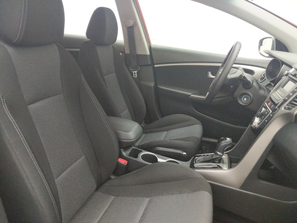 2017 Hyundai Elantra - Passenger Front Seat