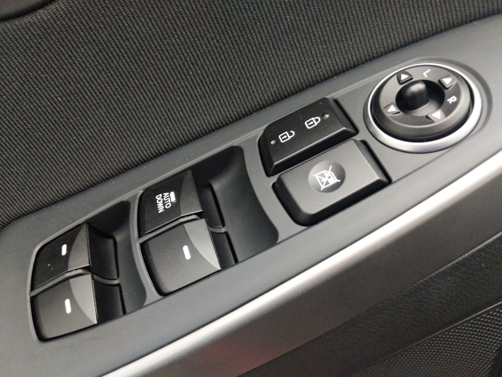 2017 Hyundai Elantra - Driver Power Windows/Lock Control