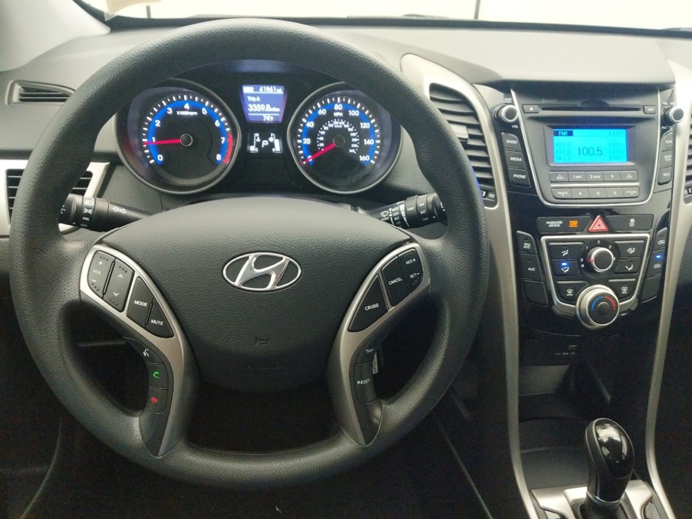 2017 Hyundai Elantra - Driver Dash
