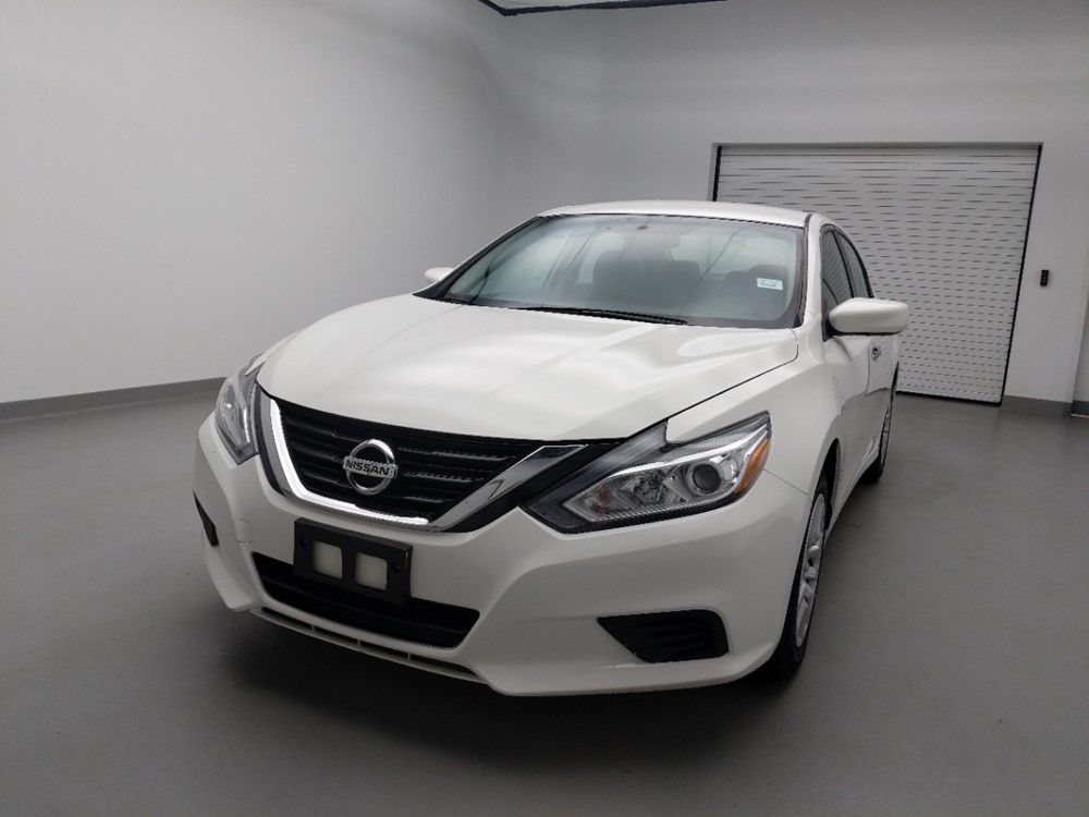 2017 Nissan Altima - Driver Front Hood