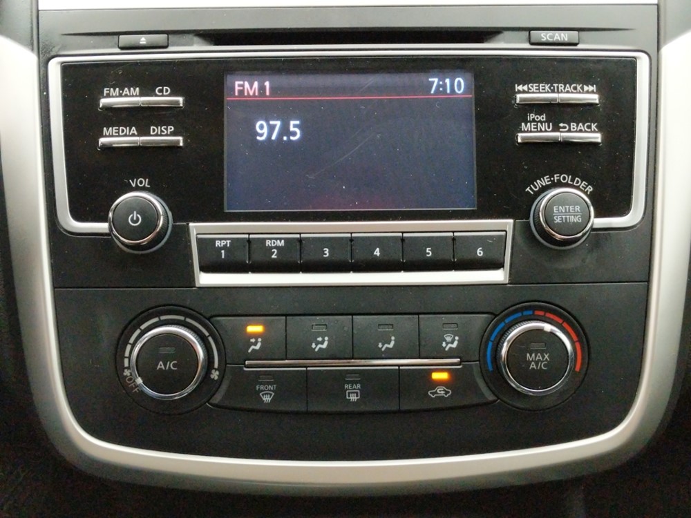 2017 Nissan Altima - Stereo Package