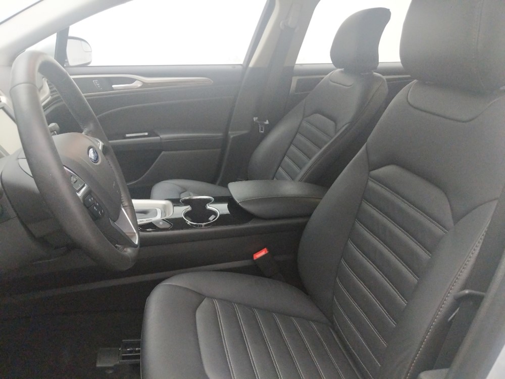 2016 Ford Fusion - Driver Front Seat