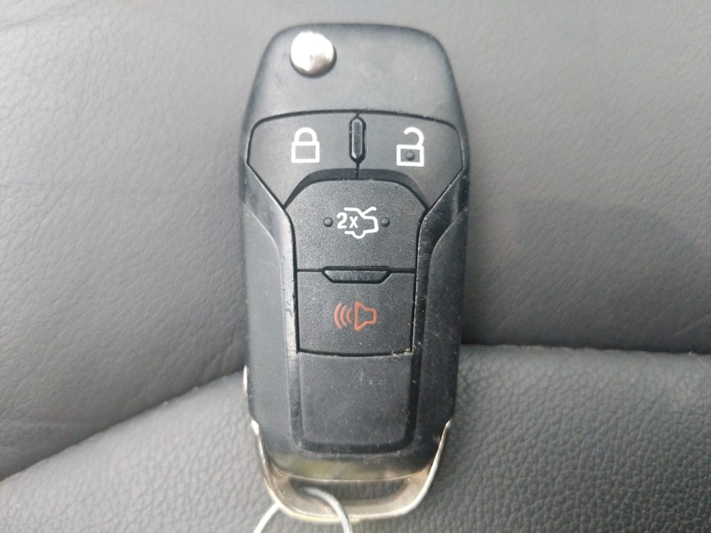 2016 Ford Fusion - Keys