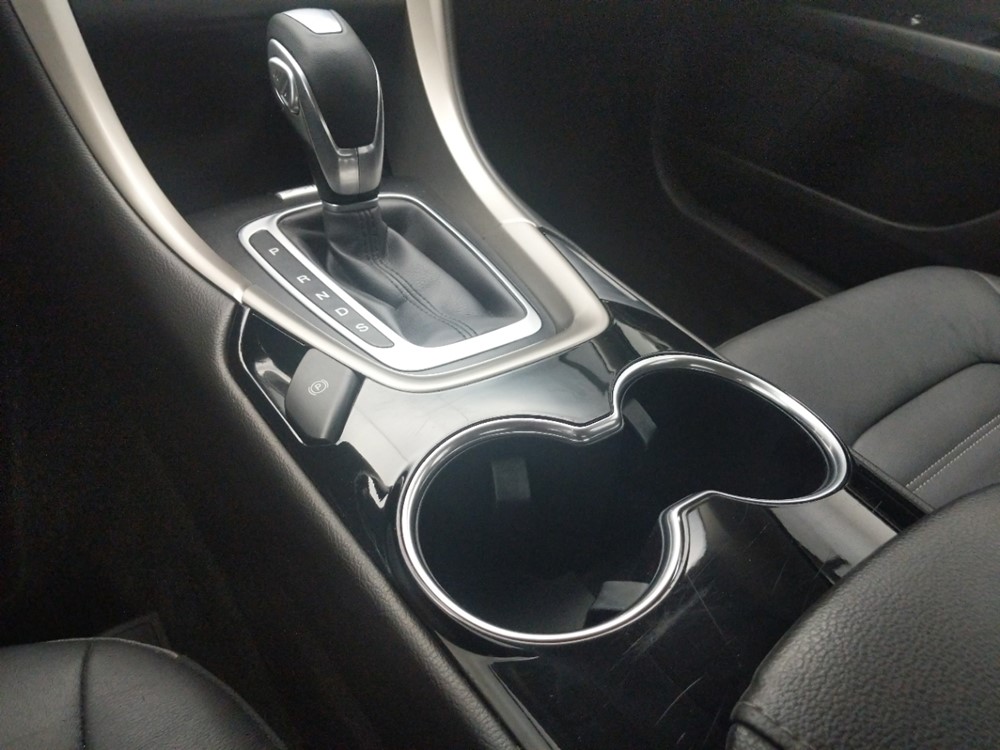 2016 Ford Fusion - Center Console/Cup Holders