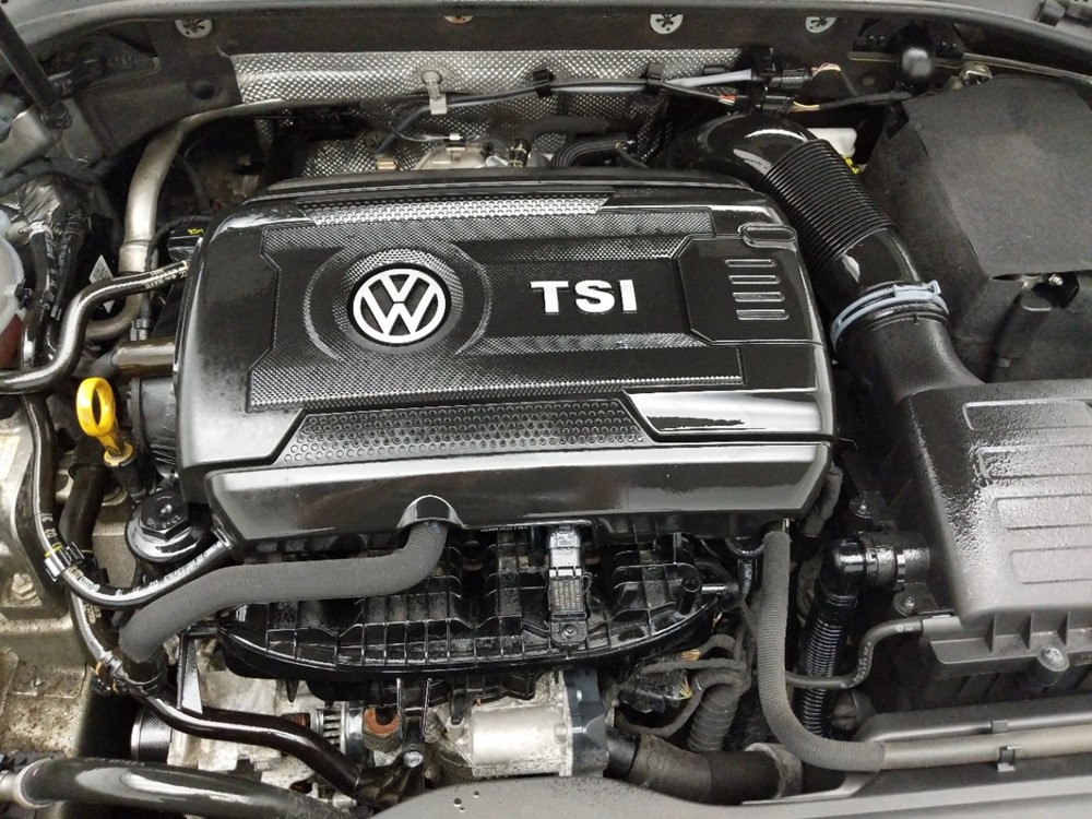 2017 Volkswagen Golf - Engine