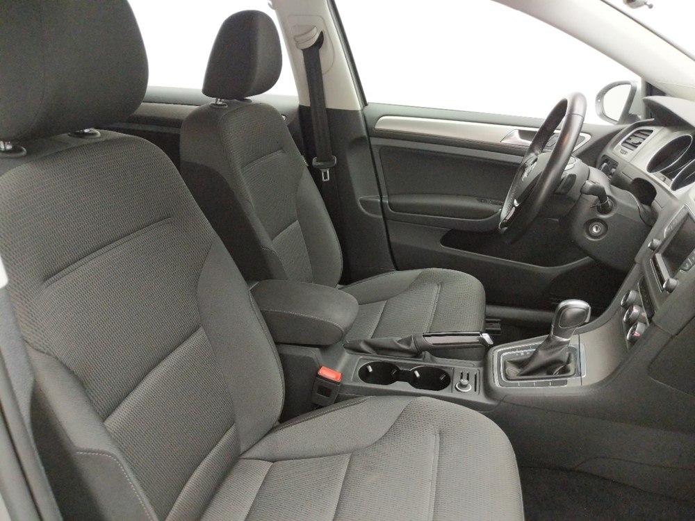 2017 Volkswagen Golf - Passenger Front Seat