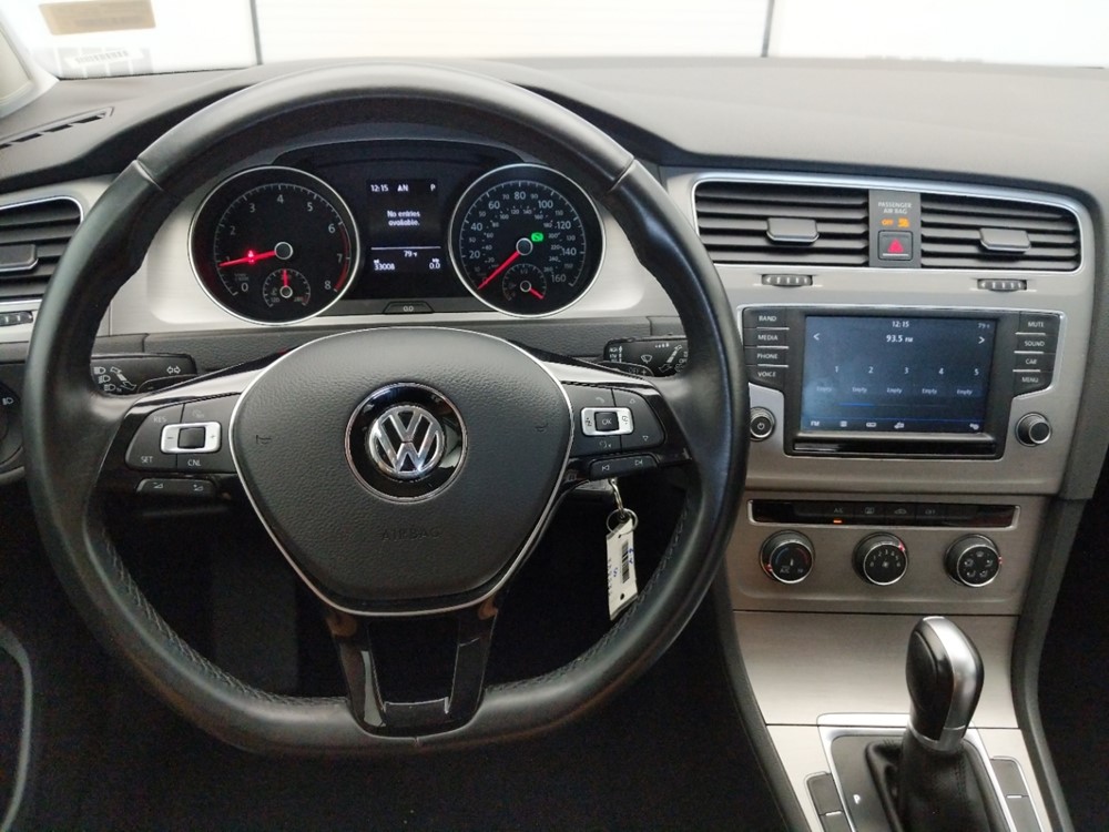 2017 Volkswagen Golf - Driver Dash