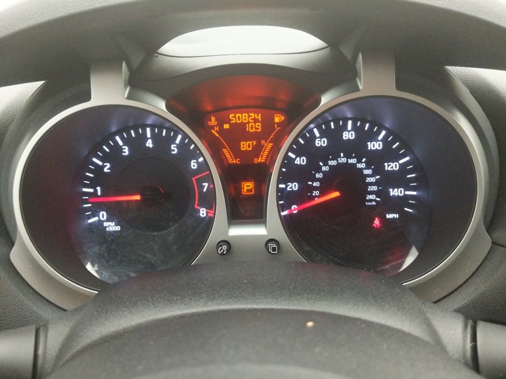 2013 Nissan JUKE - Odometer Close Up