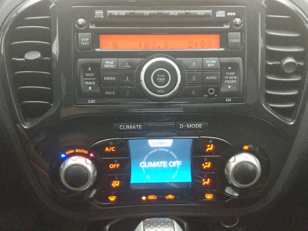 2013 Nissan JUKE - Stereo Package