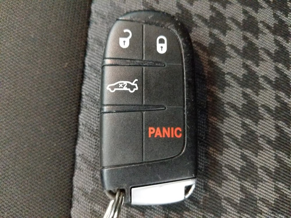 2016 Dodge Challenger - Keys