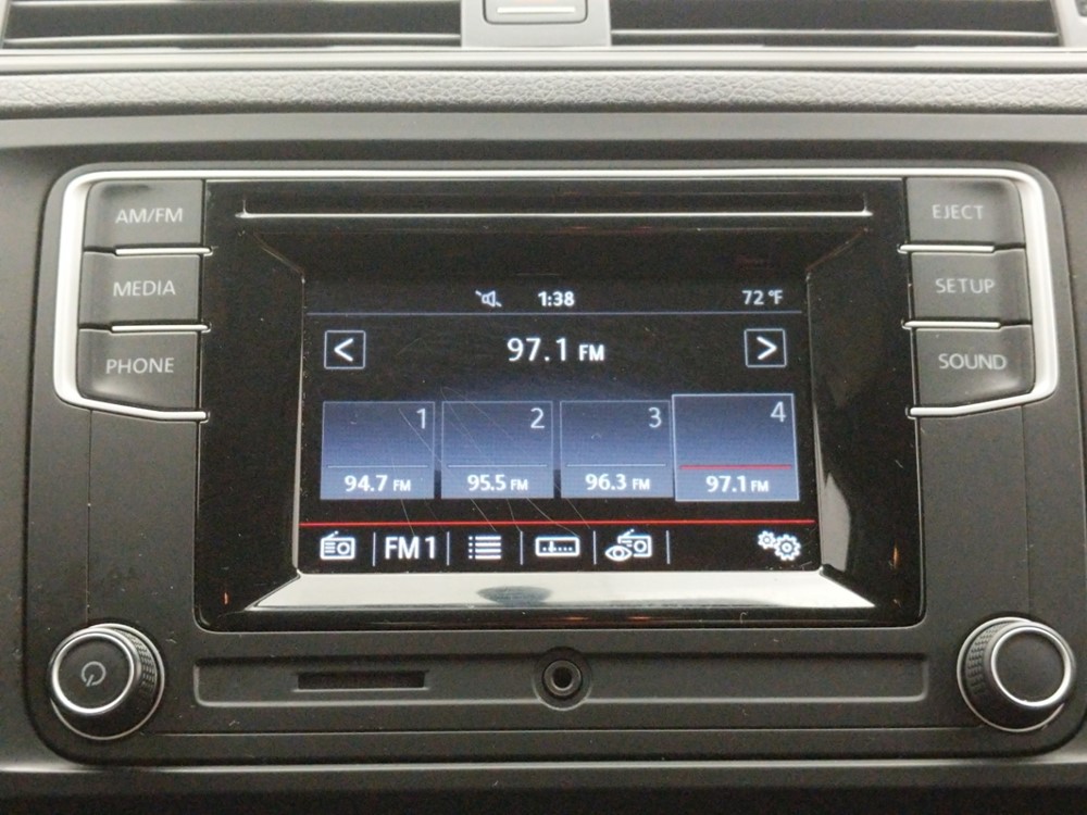 2016 Volkswagen Jetta - Stereo Package