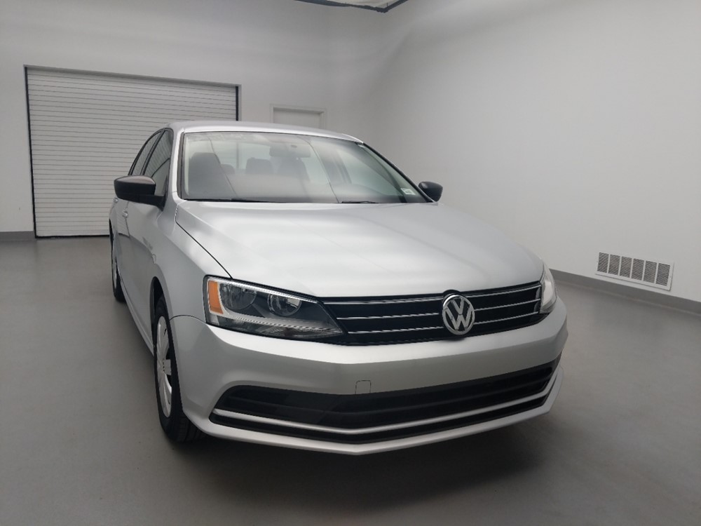 2016 Volkswagen Jetta - Passenger Front Hood