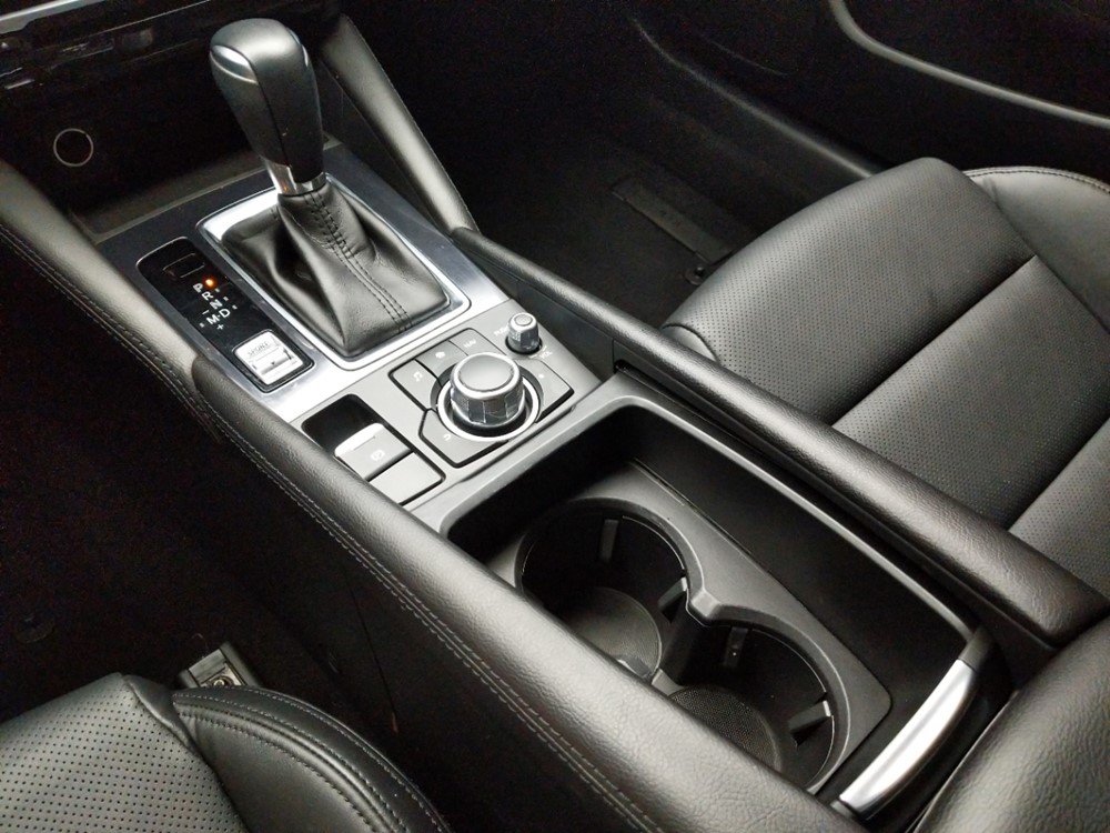 2017 Mazda Mazda6 - Center Console/Cup Holders