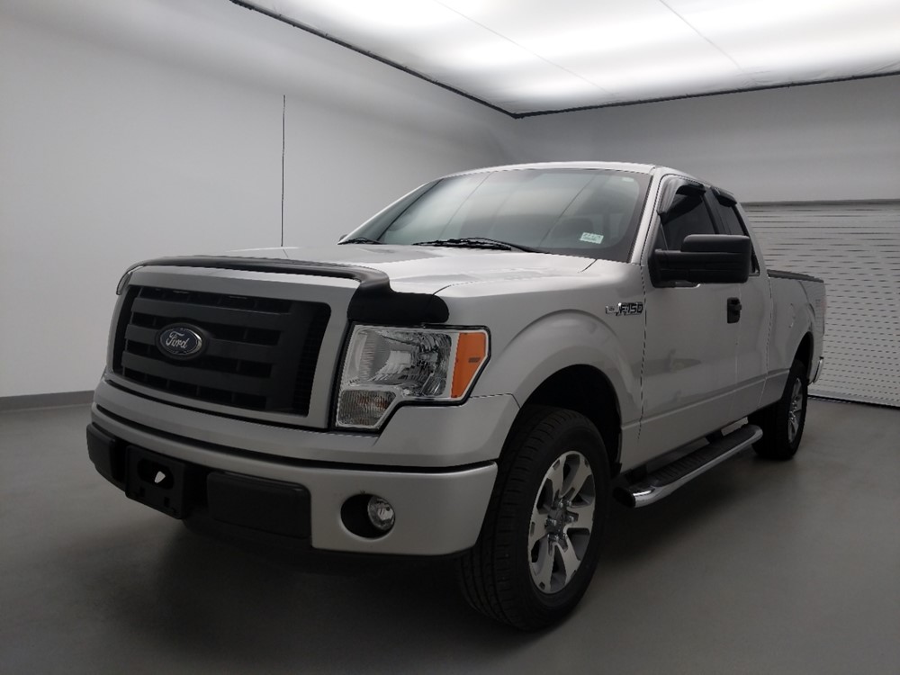 2011 Ford F-150 - Driver Front Bumper
