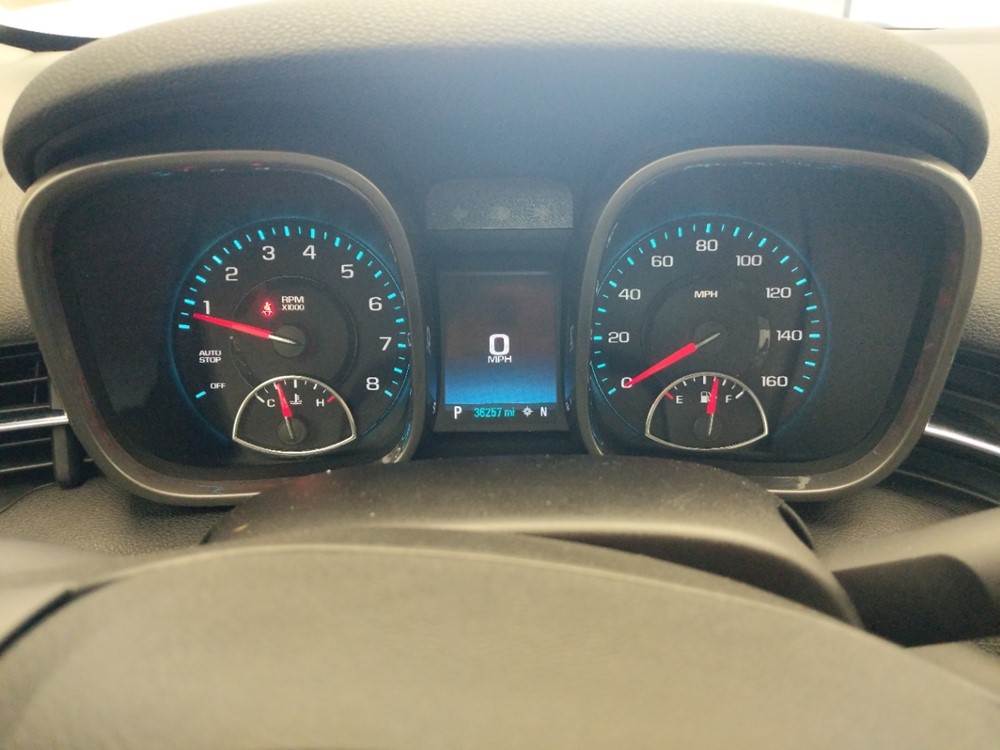 2015 Chevrolet Malibu - Odometer Close Up