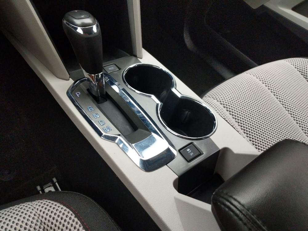 2017 Chevrolet Equinox - Center Console/Cup Holders