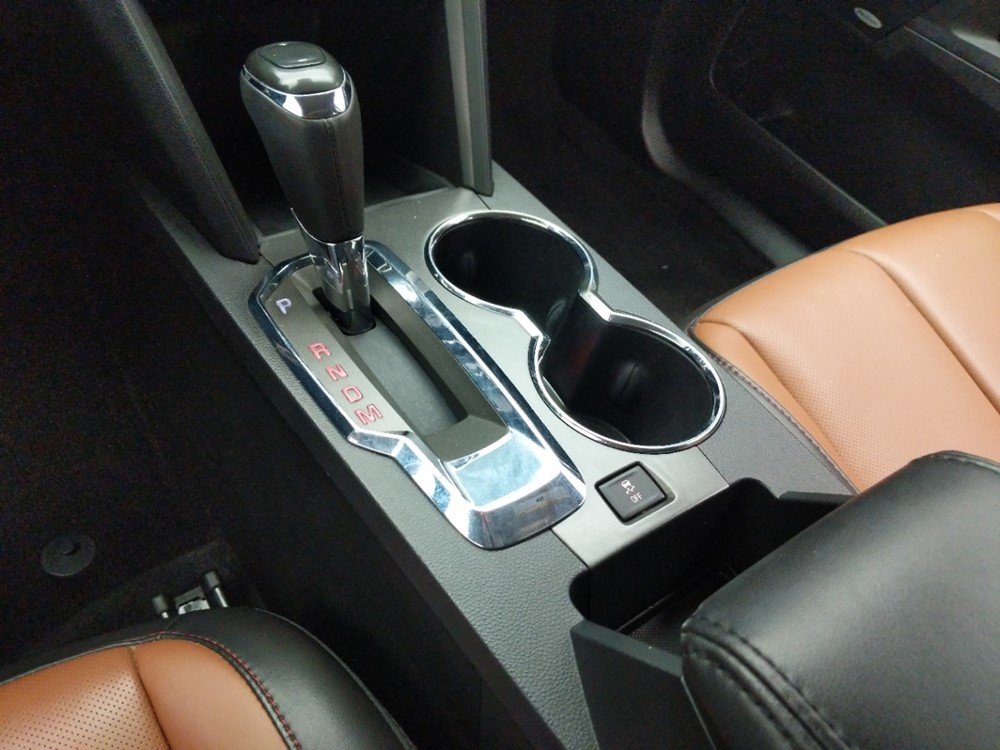 2016 GMC Terrain - Center Console/Cup Holders