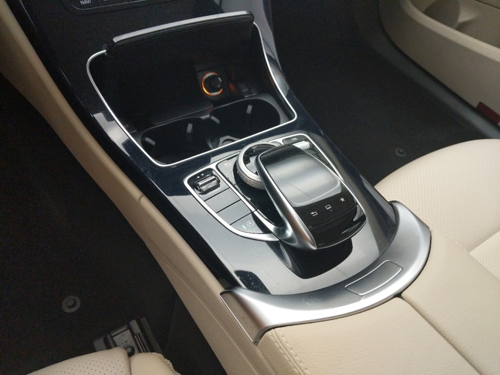 2016 Mercedes-Benz C300 - Center Console/Cup Holders