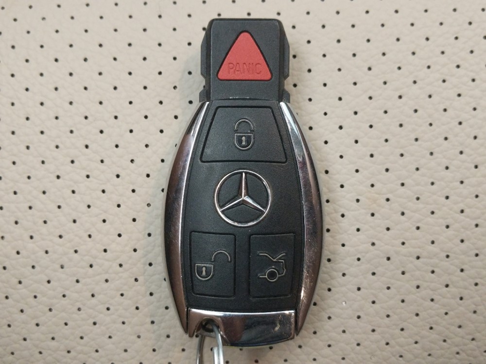 2016 Mercedes-Benz C300 - Keys