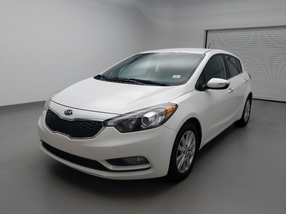 Used 2015 Kia Forte5 Driver Front Bumper