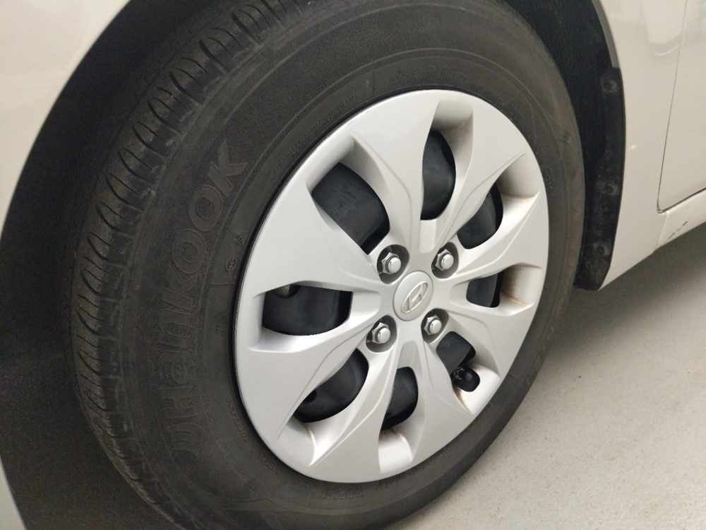 2017 Hyundai Accent - Wheel