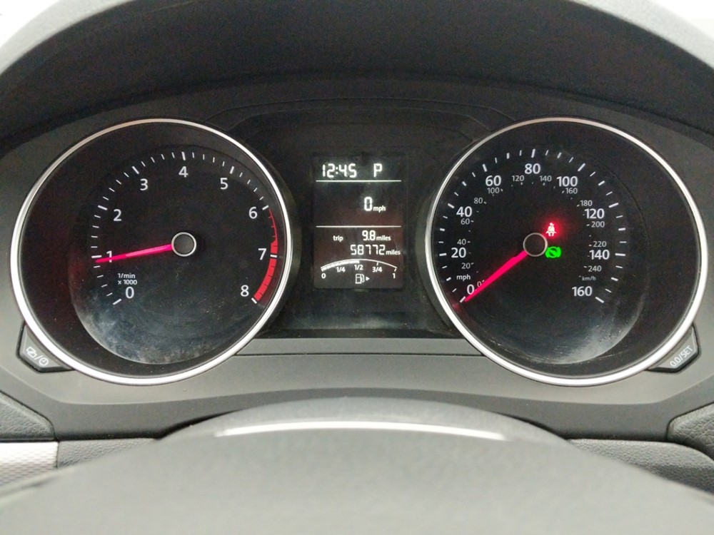 2016 Volkswagen Jetta - Odometer Close Up