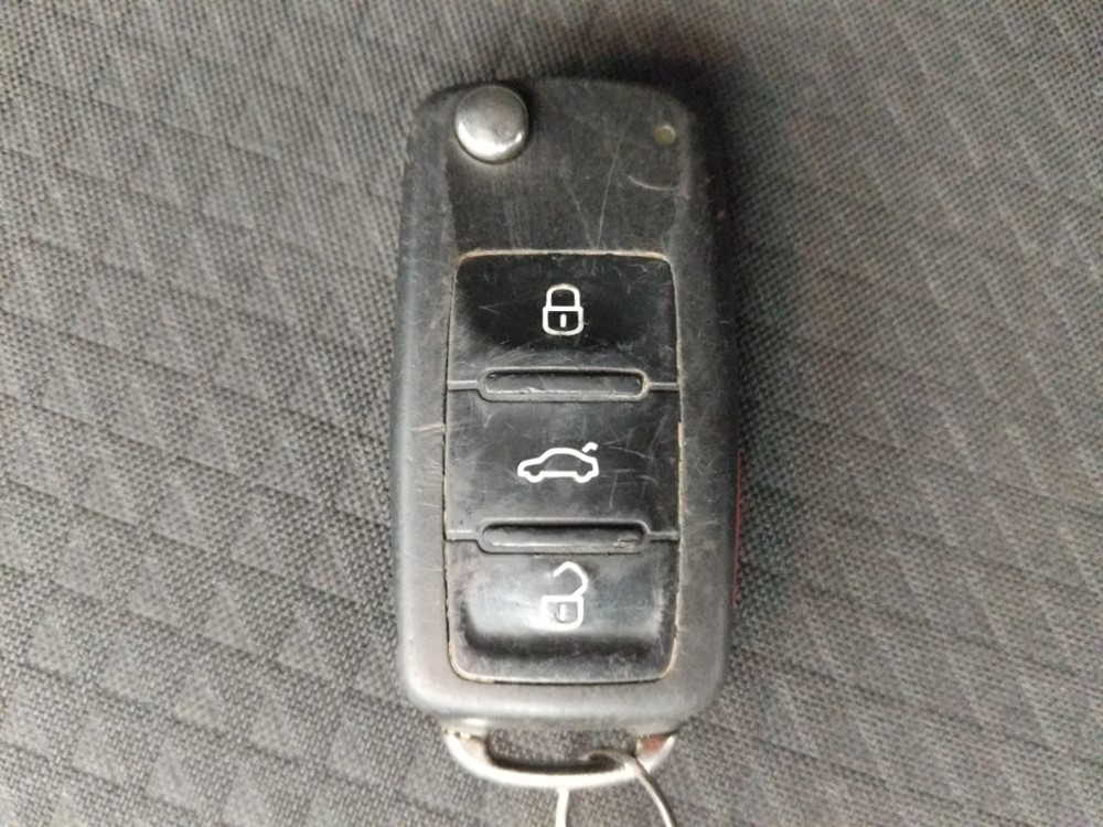 2016 Volkswagen Jetta - Keys
