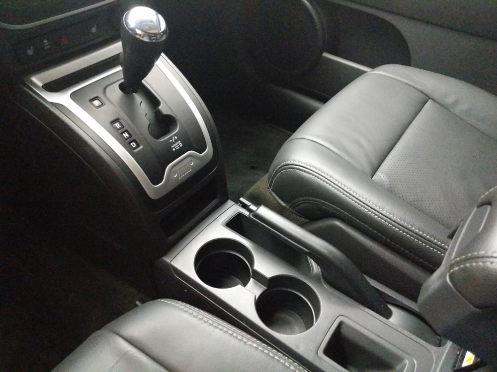 2017 Jeep Compass - Center Console/Cup Holders