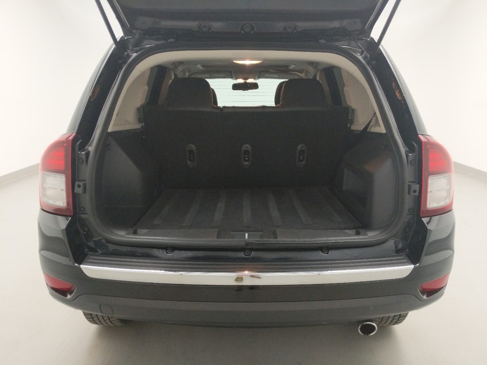 2017 Jeep Compass - Trunk